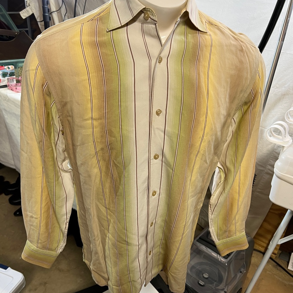Well loved Tommy Bahama long sleeve Mens shirt size small
